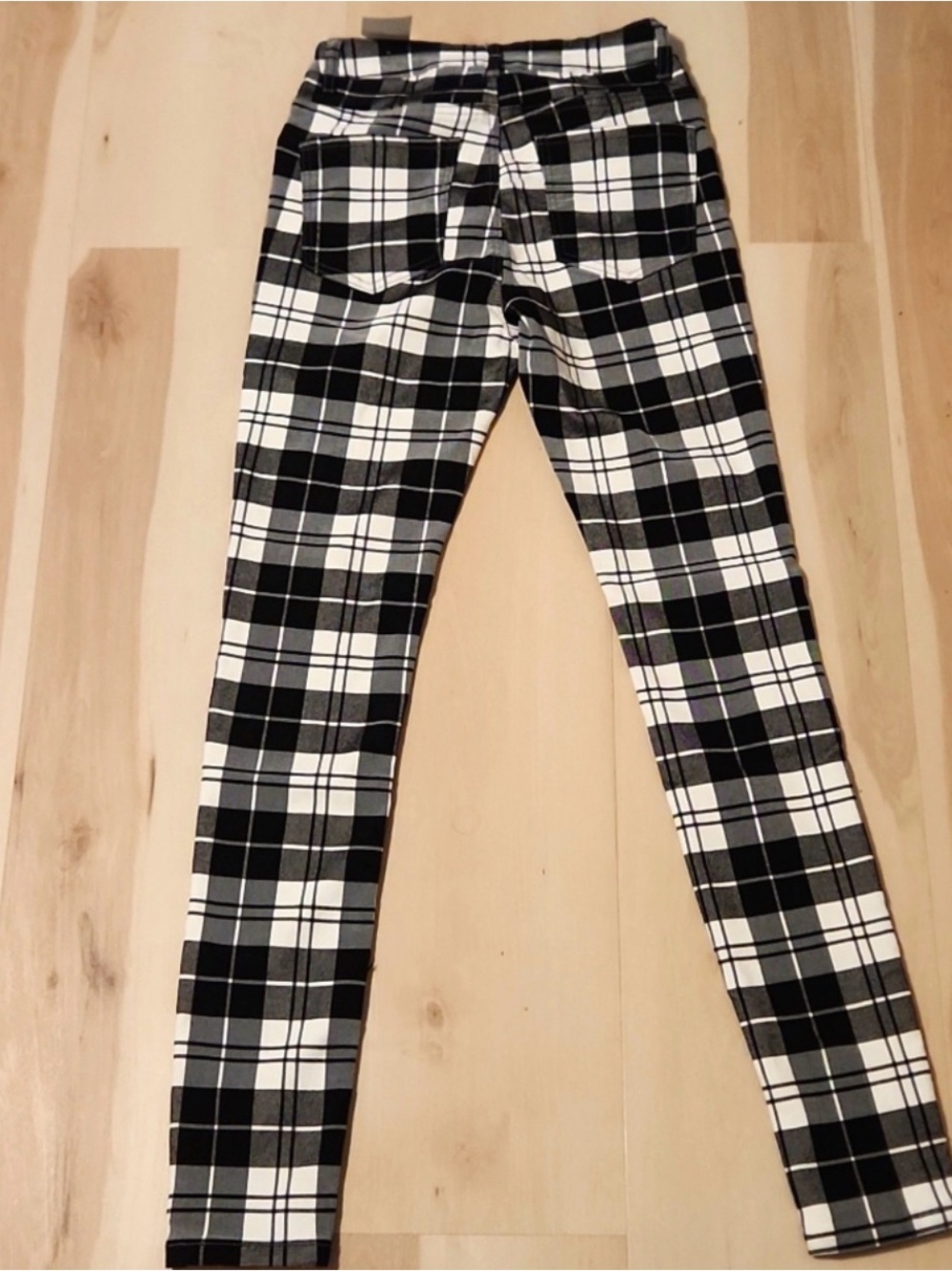 Hybrid & company Black and White Plaid Skinny Pants - Picture 3 of 4